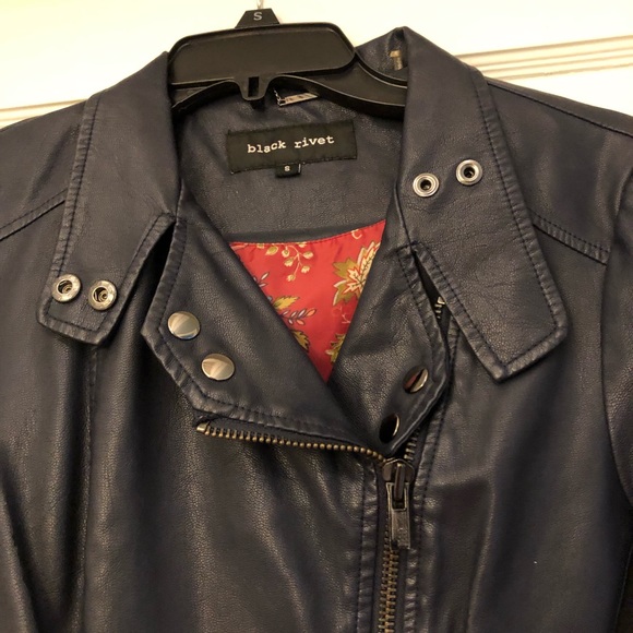 Jacket - Picture 3 of 5